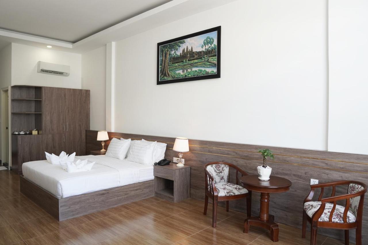 Apple Hotel Three - Near Pnh Airport بنوم بنه المظهر الخارجي الصورة