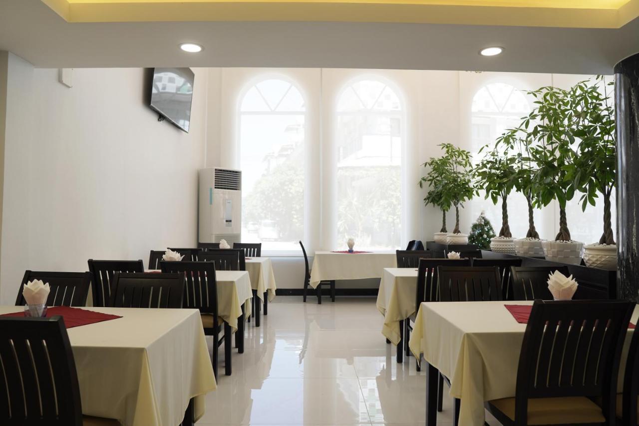 Apple Hotel Three - Near Pnh Airport بنوم بنه المظهر الخارجي الصورة
