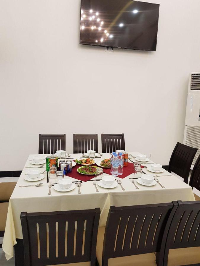 Apple Hotel Three - Near Pnh Airport بنوم بنه المظهر الخارجي الصورة