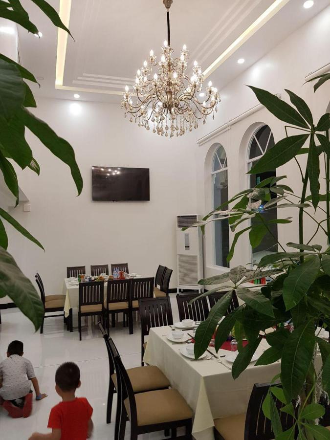 Apple Hotel Three - Near Pnh Airport بنوم بنه المظهر الخارجي الصورة